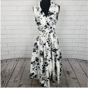 SOLD NWOT Jessica Howard Sleeveless Floral Dress